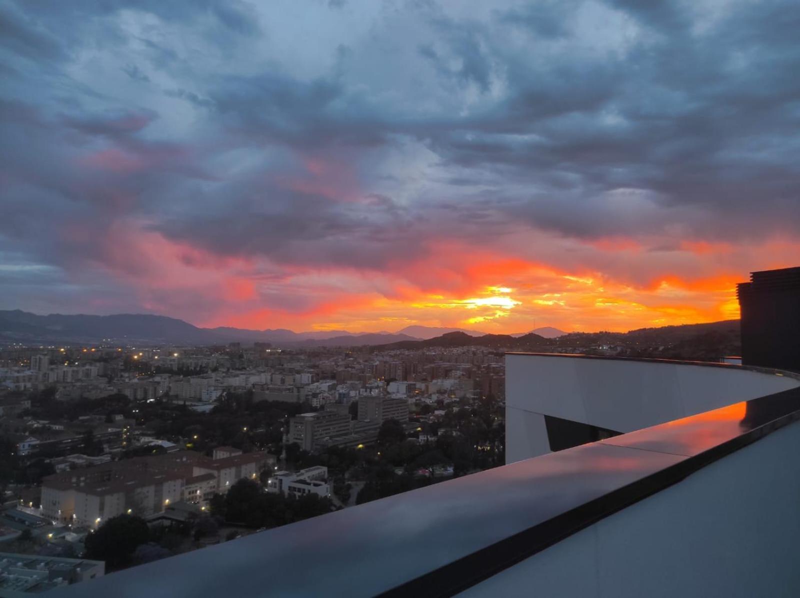 Apartamento Urbansky Con Terraza Málaga
